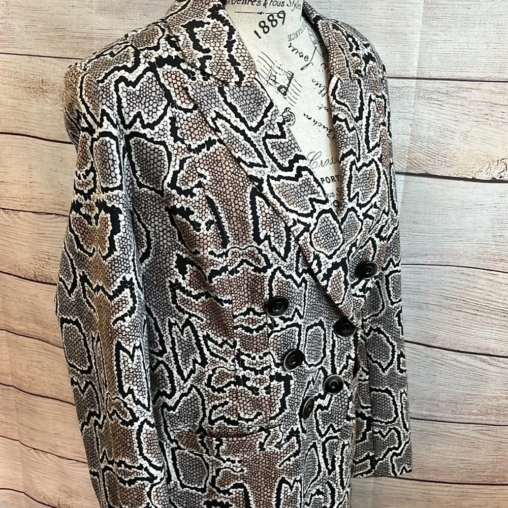 Cabi Python Blazer Double Breasted Samantha Size 8 Lined